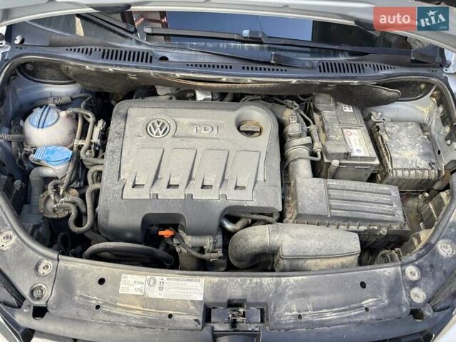 Серый Фольксваген Туран, объемом двигателя 1.6 л и пробегом 172 тыс. км за 11800 $, фото 10 на Automoto.ua