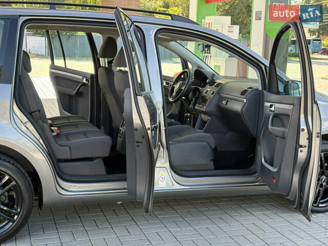 Серый Фольксваген Туран, объемом двигателя 1.39 л и пробегом 183 тыс. км за 8999 $, фото 50 на Automoto.ua