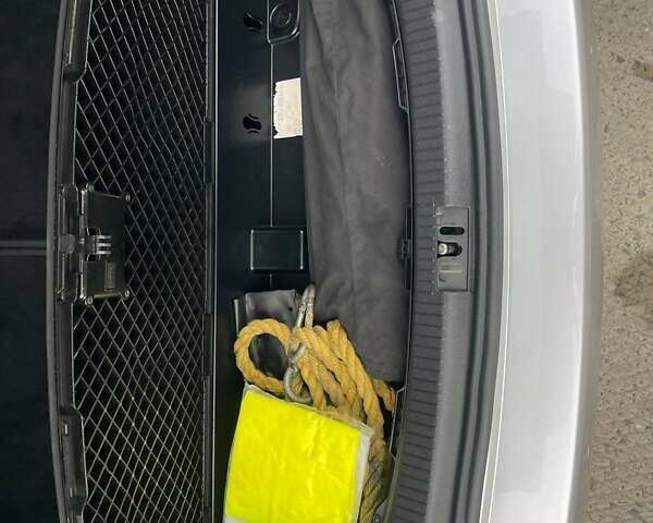 Серый Фольксваген Туран, объемом двигателя 1.39 л и пробегом 239 тыс. км за 7999 $, фото 14 на Automoto.ua