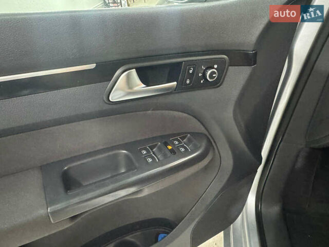 Серый Фольксваген Туран, объемом двигателя 1.4 л и пробегом 308 тыс. км за 6150 $, фото 27 на Automoto.ua