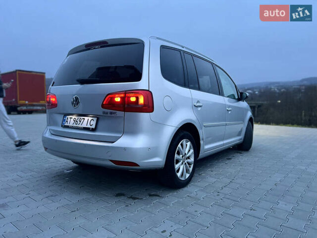 Серый Фольксваген Туран, объемом двигателя 1.6 л и пробегом 290 тыс. км за 9200 $, фото 10 на Automoto.ua