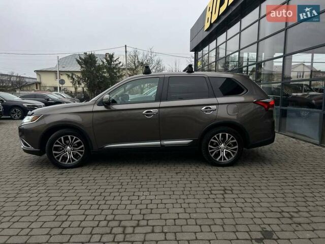 Серый Фольксваген Туран, объемом двигателя 1.39 л и пробегом 224 тыс. км за 7500 $, фото 3 на Automoto.ua