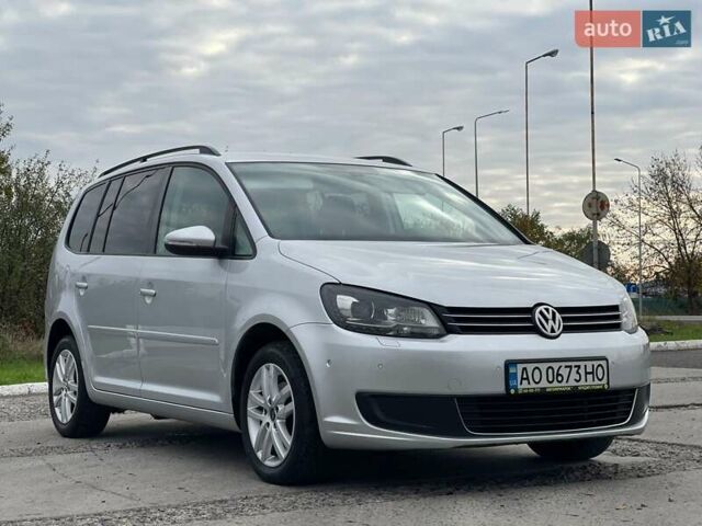 Серый Фольксваген Туран, объемом двигателя 1.39 л и пробегом 239 тыс. км за 7999 $, фото 2 на Automoto.ua