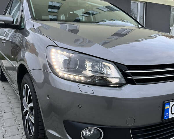 Сірий Фольксваген Туран, об'ємом двигуна 1.4 л та пробігом 199 тис. км за 9900 $, фото 21 на Automoto.ua