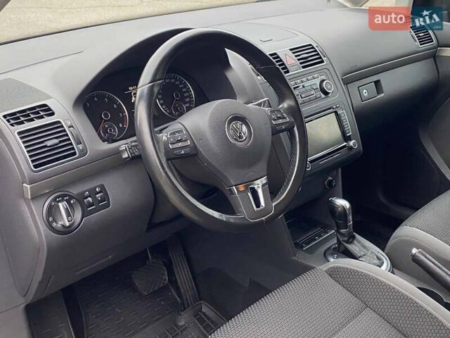 Серый Фольксваген Туран, объемом двигателя 1.39 л и пробегом 174 тыс. км за 10200 $, фото 26 на Automoto.ua