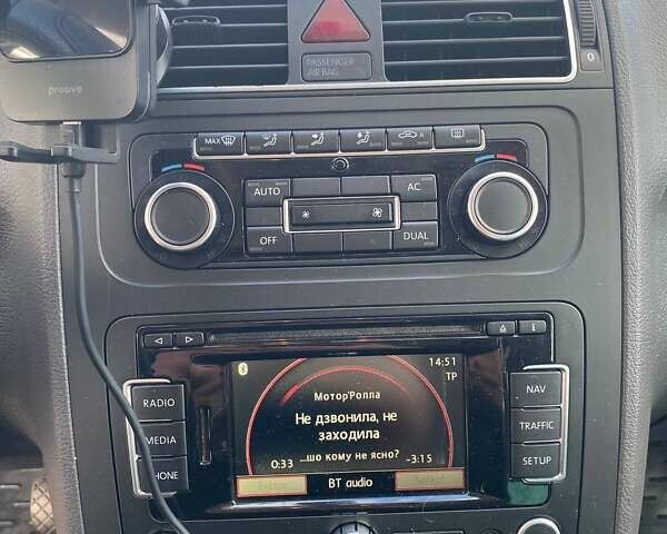 Серый Фольксваген Туран, объемом двигателя 1.6 л и пробегом 250 тыс. км за 10750 $, фото 25 на Automoto.ua