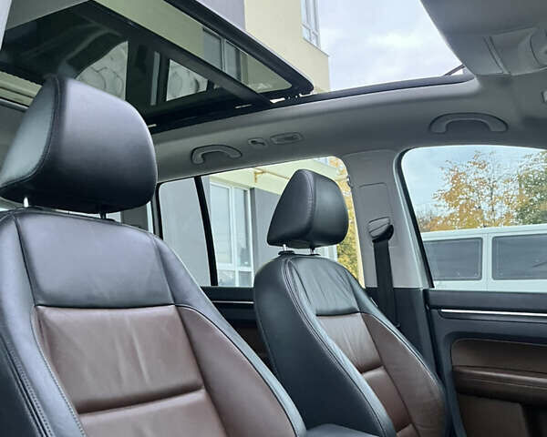 Сірий Фольксваген Туран, об'ємом двигуна 1.4 л та пробігом 199 тис. км за 9900 $, фото 45 на Automoto.ua