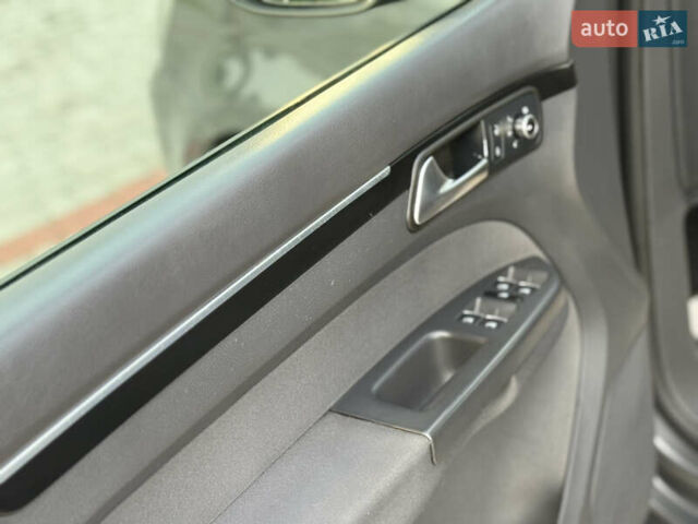 Сірий Фольксваген Туран, об'ємом двигуна 1.4 л та пробігом 217 тис. км за 9750 $, фото 33 на Automoto.ua