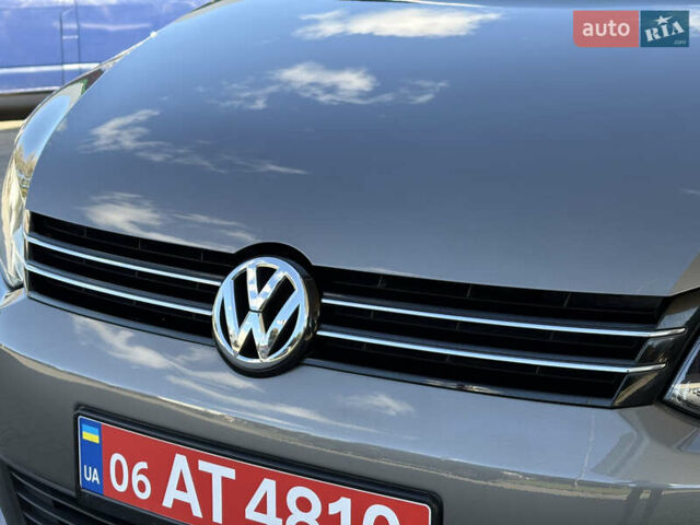 Серый Фольксваген Туран, объемом двигателя 1.39 л и пробегом 183 тыс. км за 8999 $, фото 19 на Automoto.ua