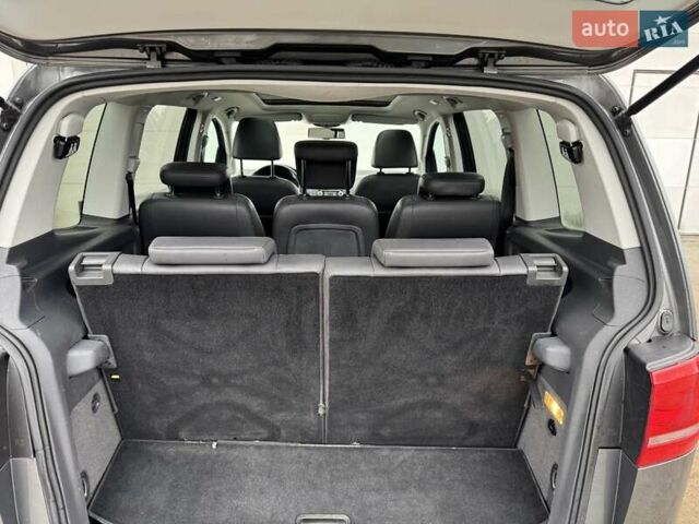 Сірий Фольксваген Туран, об'ємом двигуна 1.6 л та пробігом 220 тис. км за 11700 $, фото 22 на Automoto.ua