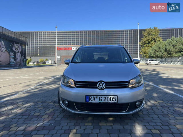 Серый Фольксваген Туран, объемом двигателя 2 л и пробегом 252 тыс. км за 11750 $, фото 4 на Automoto.ua