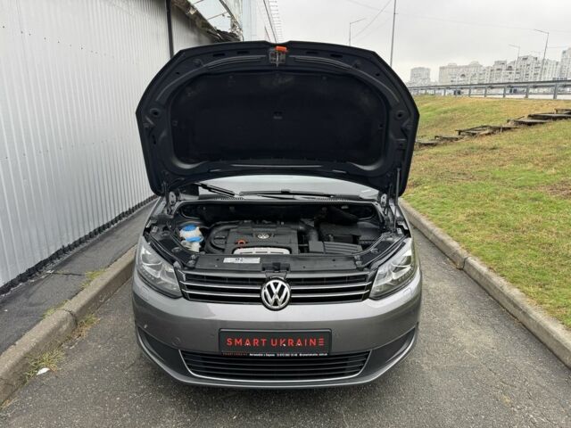 Серый Фольксваген Туран, объемом двигателя 1.4 л и пробегом 224 тыс. км за 9950 $, фото 15 на Automoto.ua