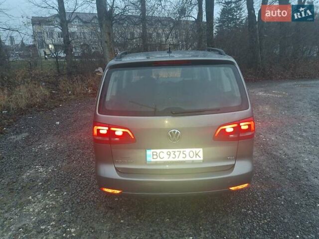Серый Фольксваген Туран, объемом двигателя 1.6 л и пробегом 276 тыс. км за 8700 $, фото 2 на Automoto.ua