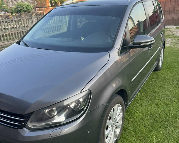 Сірий Фольксваген Туран, об'ємом двигуна 1.97 л та пробігом 209 тис. км за 12200 $, фото 6 на Automoto.ua