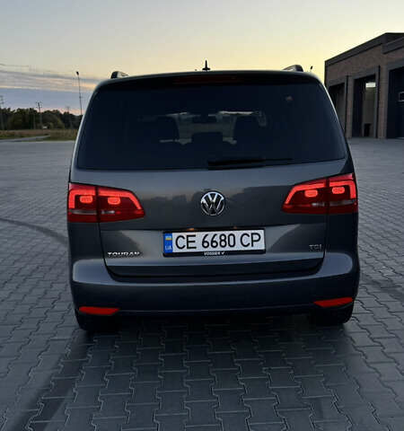 Серый Фольксваген Туран, объемом двигателя 1.6 л и пробегом 331 тыс. км за 8700 $, фото 7 на Automoto.ua