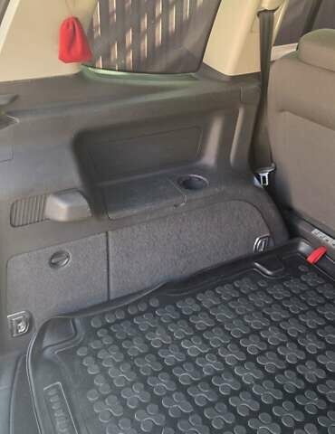 Серый Фольксваген Туран, объемом двигателя 1.97 л и пробегом 225 тыс. км за 10900 $, фото 18 на Automoto.ua