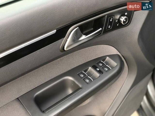 Серый Фольксваген Туран, объемом двигателя 1.4 л и пробегом 220 тыс. км за 10500 $, фото 36 на Automoto.ua