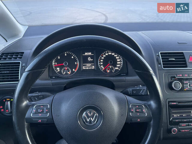 Серый Фольксваген Туран, объемом двигателя 1.6 л и пробегом 331 тыс. км за 8700 $, фото 33 на Automoto.ua