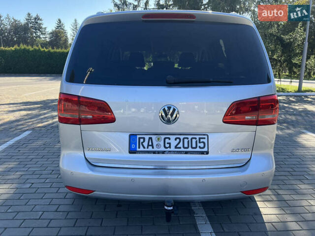 Серый Фольксваген Туран, объемом двигателя 2 л и пробегом 252 тыс. км за 11750 $, фото 14 на Automoto.ua