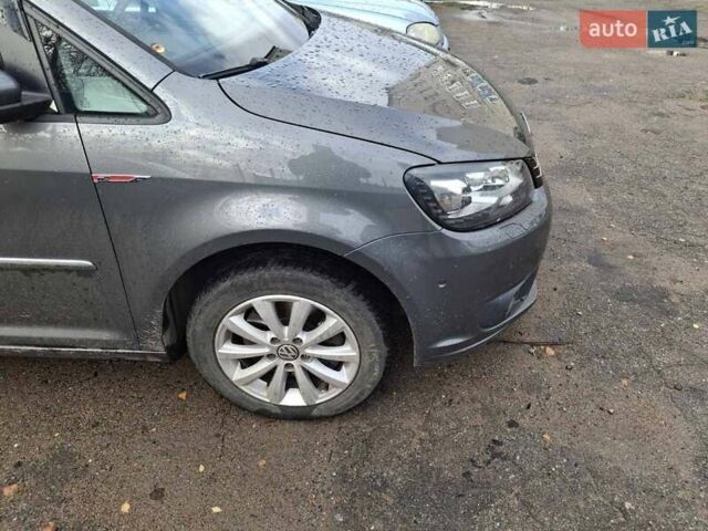 Серый Фольксваген Туран, объемом двигателя 2 л и пробегом 220 тыс. км за 11800 $, фото 12 на Automoto.ua