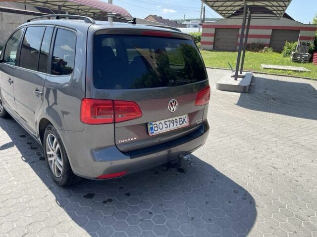 Серый Фольксваген Туран, объемом двигателя 2 л и пробегом 320 тыс. км за 8900 $, фото 2 на Automoto.ua