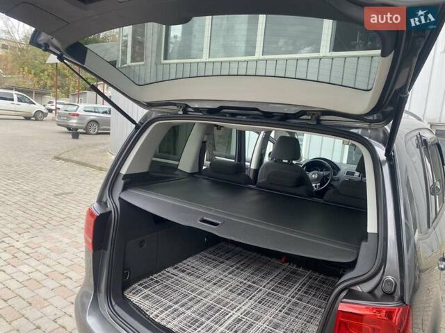 Серый Фольксваген Туран, объемом двигателя 1.6 л и пробегом 254 тыс. км за 10200 $, фото 26 на Automoto.ua