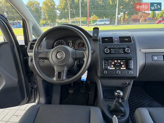 Серый Фольксваген Туран, объемом двигателя 1.39 л и пробегом 183 тыс. км за 8999 $, фото 41 на Automoto.ua