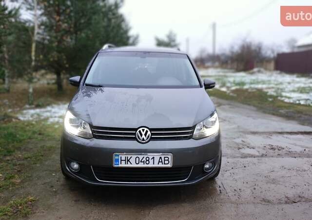 Серый Фольксваген Туран, объемом двигателя 1.6 л и пробегом 302 тыс. км за 10550 $, фото 1 на Automoto.ua