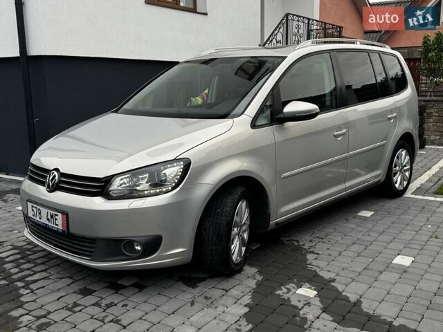 Серый Фольксваген Туран, объемом двигателя 1.6 л и пробегом 287 тыс. км за 9500 $, фото 4 на Automoto.ua