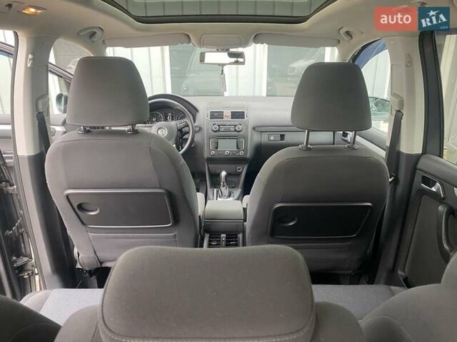 Сірий Фольксваген Туран, об'ємом двигуна 1.6 л та пробігом 254 тис. км за 10750 $, фото 28 на Automoto.ua