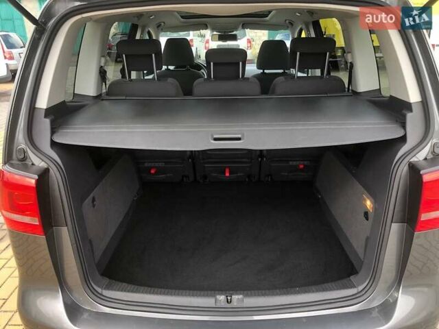 Серый Фольксваген Туран, объемом двигателя 1.4 л и пробегом 220 тыс. км за 10500 $, фото 11 на Automoto.ua