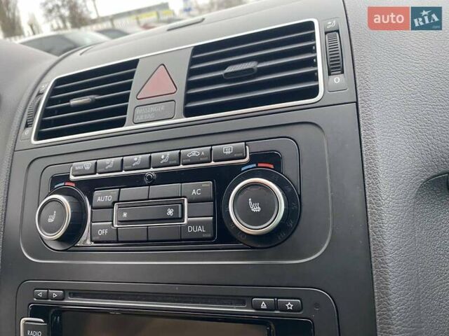 Серый Фольксваген Туран, объемом двигателя 1.39 л и пробегом 174 тыс. км за 10200 $, фото 45 на Automoto.ua