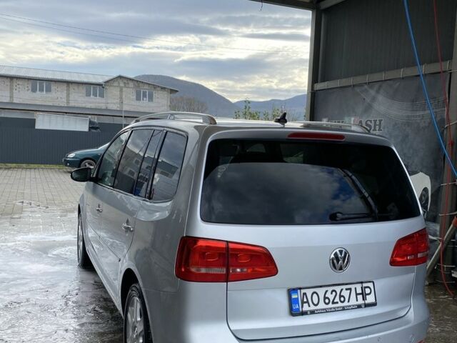 Сірий Фольксваген Туран, об'ємом двигуна 2 л та пробігом 340 тис. км за 11700 $, фото 3 на Automoto.ua