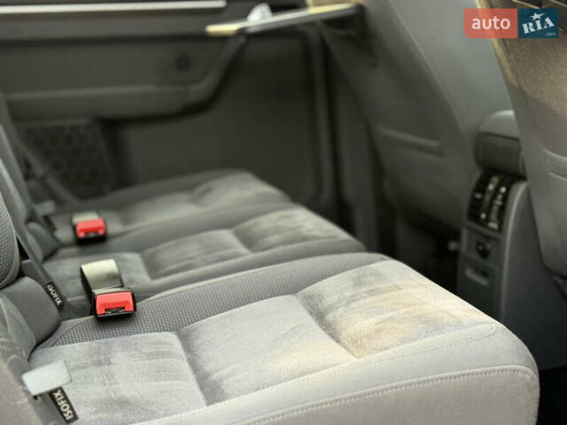 Сірий Фольксваген Туран, об'ємом двигуна 1.4 л та пробігом 217 тис. км за 9750 $, фото 23 на Automoto.ua