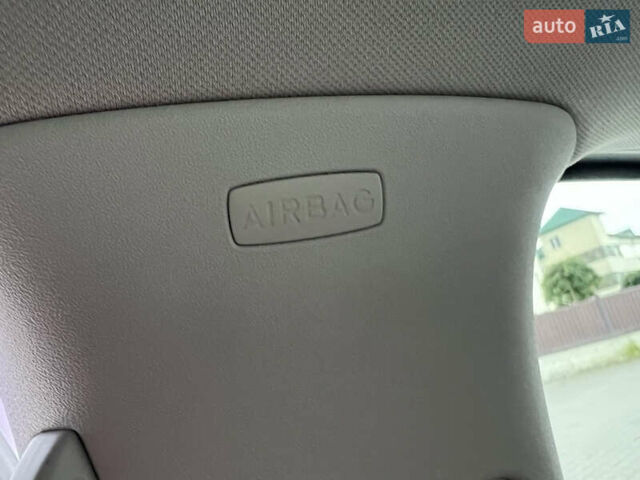 Серый Фольксваген Туран, объемом двигателя 1.4 л и пробегом 223 тыс. км за 7850 $, фото 83 на Automoto.ua