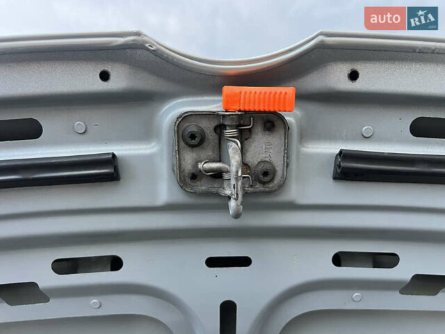 Сірий Фольксваген Туран, об'ємом двигуна 1.4 л та пробігом 223 тис. км за 7750 $, фото 109 на Automoto.ua