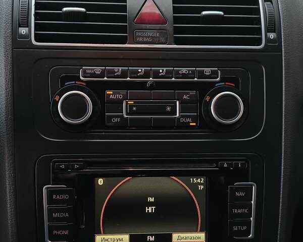 Серый Фольксваген Туран, объемом двигателя 1.6 л и пробегом 233 тыс. км за 8800 $, фото 18 на Automoto.ua