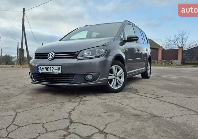 Серый Фольксваген Туран, объемом двигателя 1.6 л и пробегом 256 тыс. км за 8900 $, фото 7 на Automoto.ua