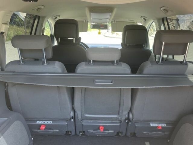 Серый Фольксваген Туран, объемом двигателя 1.6 л и пробегом 260 тыс. км за 11000 $, фото 15 на Automoto.ua