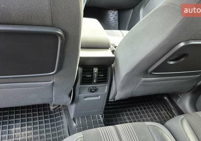 Серый Фольксваген Туран, объемом двигателя 1.6 л и пробегом 256 тыс. км за 8900 $, фото 44 на Automoto.ua