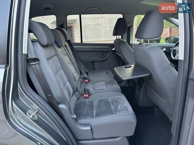 Сірий Фольксваген Туран, об'ємом двигуна 1.6 л та пробігом 232 тис. км за 11490 $, фото 39 на Automoto.ua