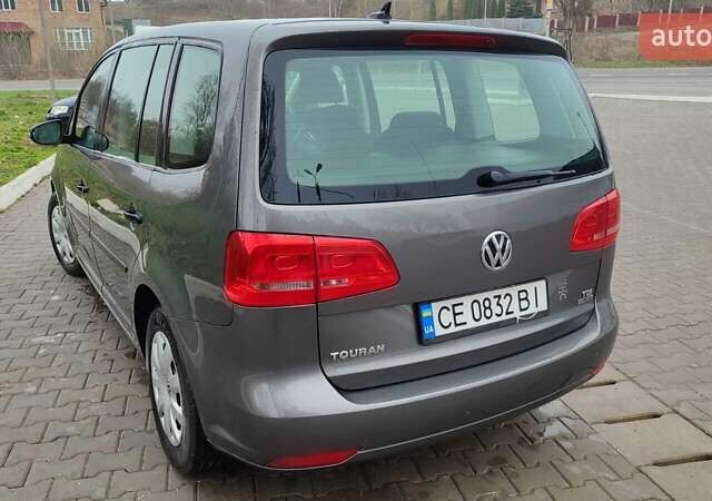 Серый Фольксваген Туран, объемом двигателя 1.6 л и пробегом 315 тыс. км за 10700 $, фото 21 на Automoto.ua