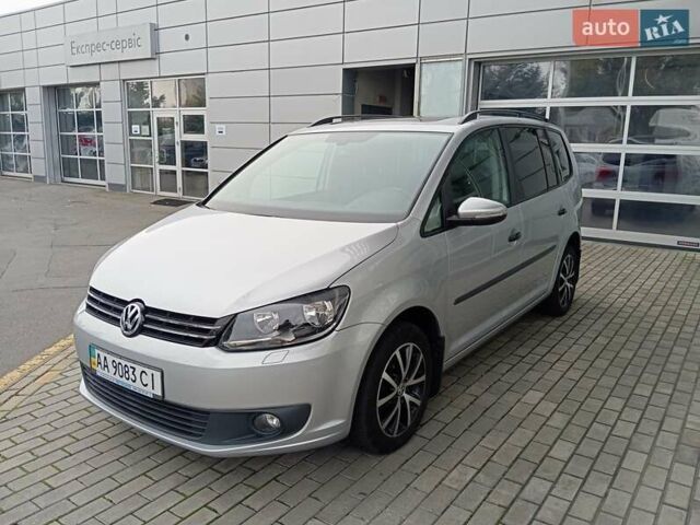 Серый Фольксваген Туран, объемом двигателя 1.39 л и пробегом 169 тыс. км за 11200 $, фото 1 на Automoto.ua