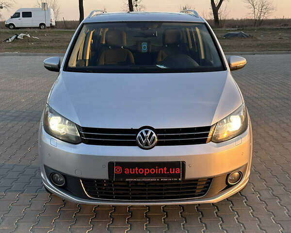 Серый Фольксваген Туран, объемом двигателя 1.39 л и пробегом 197 тыс. км за 8800 $, фото 1 на Automoto.ua