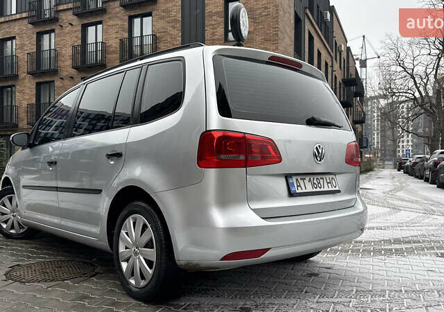 Сірий Фольксваген Туран, об'ємом двигуна 1.97 л та пробігом 200 тис. км за 11950 $, фото 10 на Automoto.ua