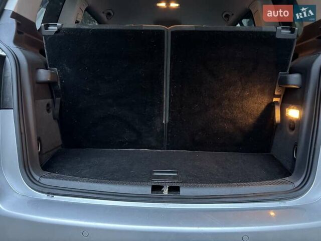 Сірий Фольксваген Туран, об'ємом двигуна 1.97 л та пробігом 304 тис. км за 9750 $, фото 16 на Automoto.ua