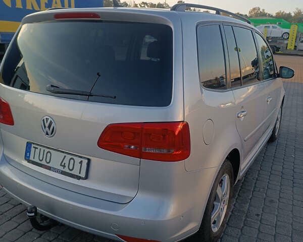 Сірий Фольксваген Туран, об'ємом двигуна 1.6 л та пробігом 271 тис. км за 9750 $, фото 7 на Automoto.ua