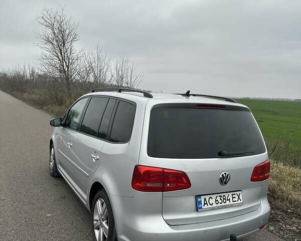 Сірий Фольксваген Туран, об'ємом двигуна 1.97 л та пробігом 318 тис. км за 9500 $, фото 6 на Automoto.ua