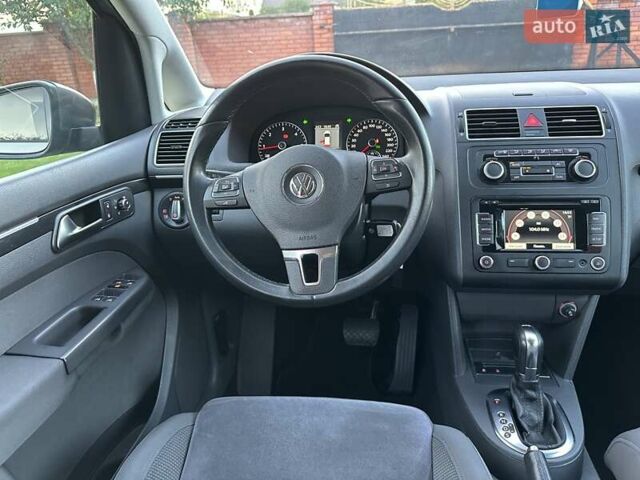 Сірий Фольксваген Туран, об'ємом двигуна 1.6 л та пробігом 232 тис. км за 11490 $, фото 37 на Automoto.ua