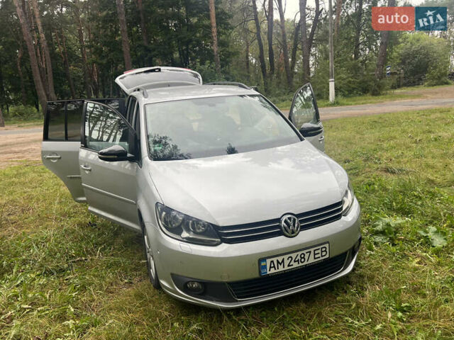 Серый Фольксваген Туран, объемом двигателя 1.98 л и пробегом 260 тыс. км за 11400 $, фото 3 на Automoto.ua